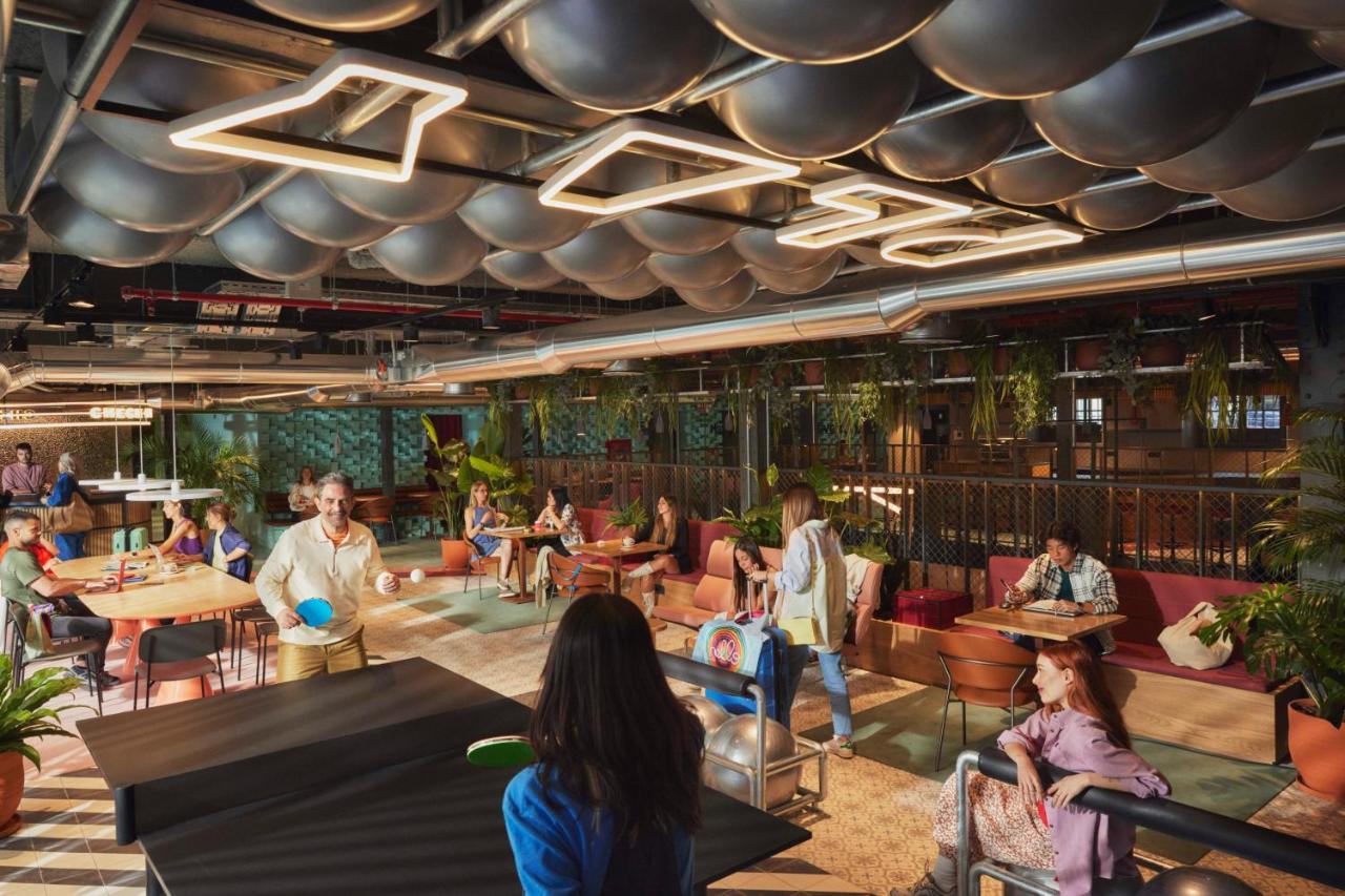The Social Hub Madrid Hotel Exterior foto